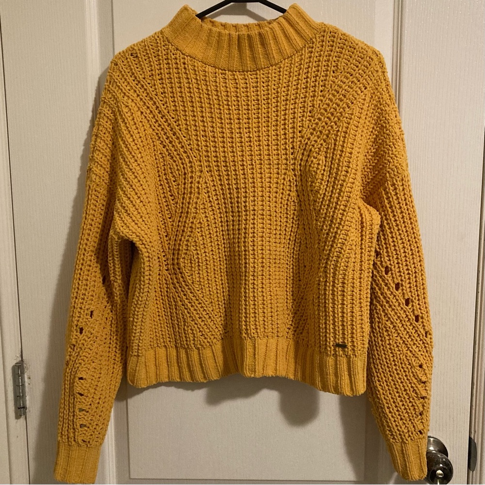 Hollister Mustard Yellow Knit Sweater